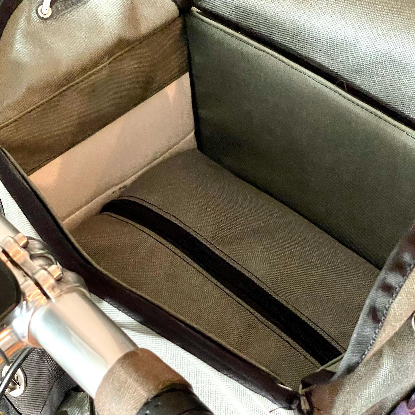 Full size image for False floor bag