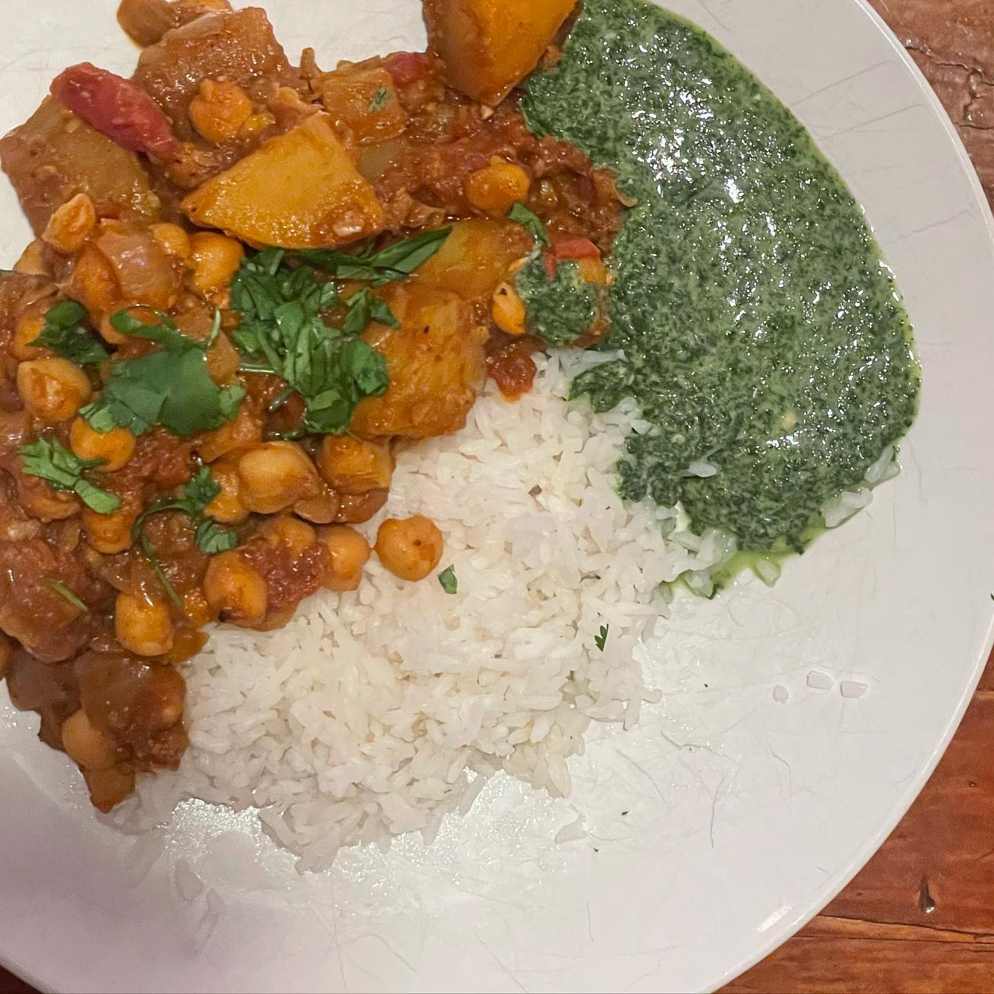 Full size image for Chana Aloo with mint chutney.