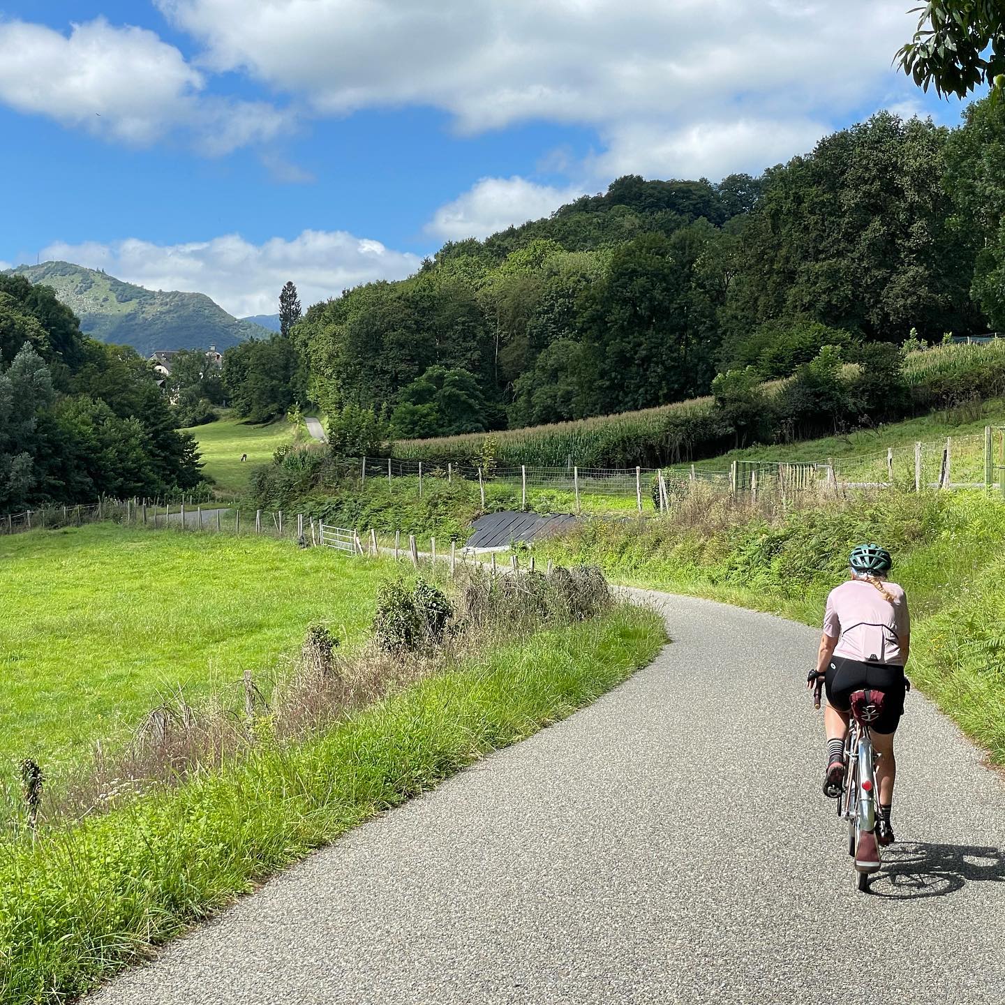 Full size image for Let's ride a big col