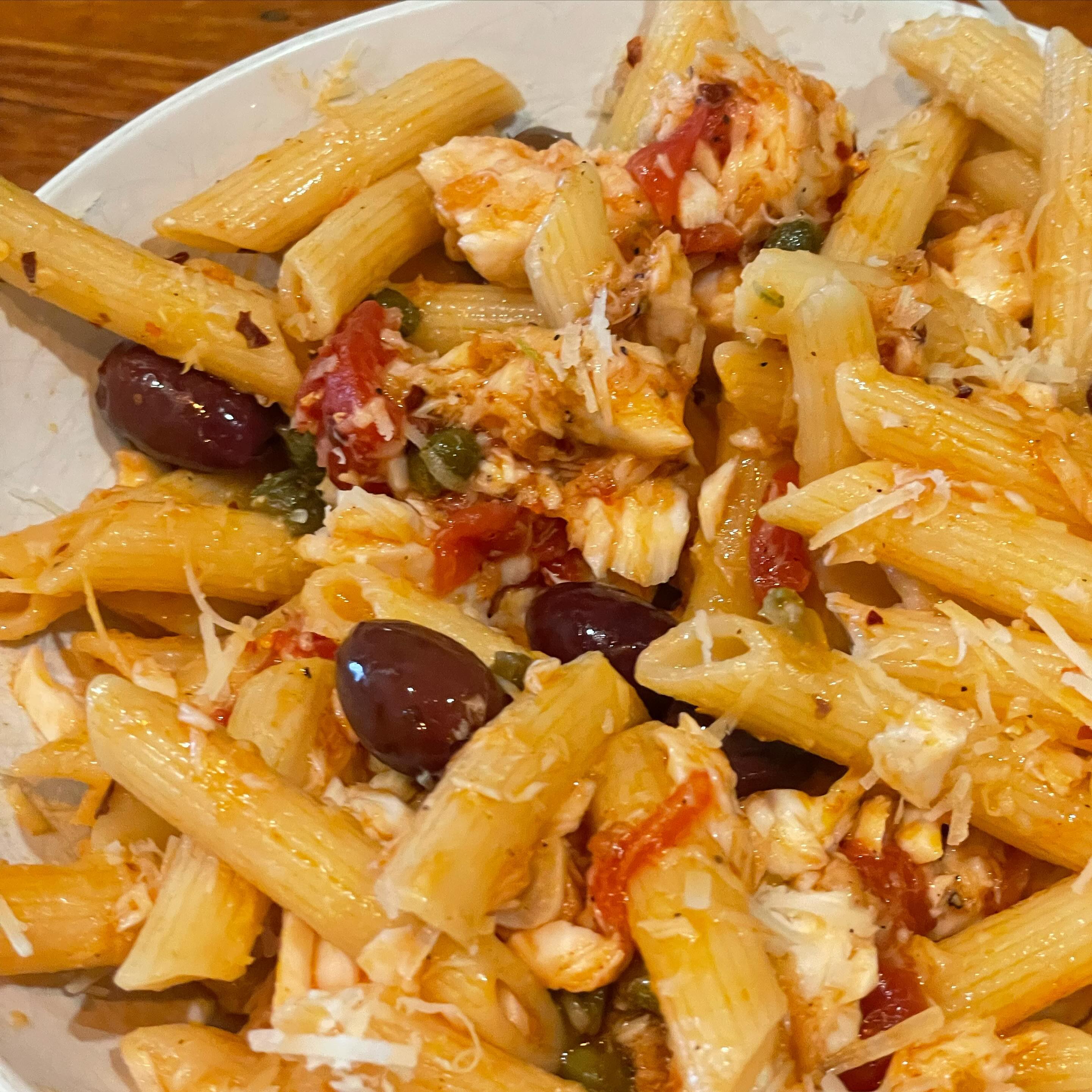 Full size image for Neapolitan pasta with fish.