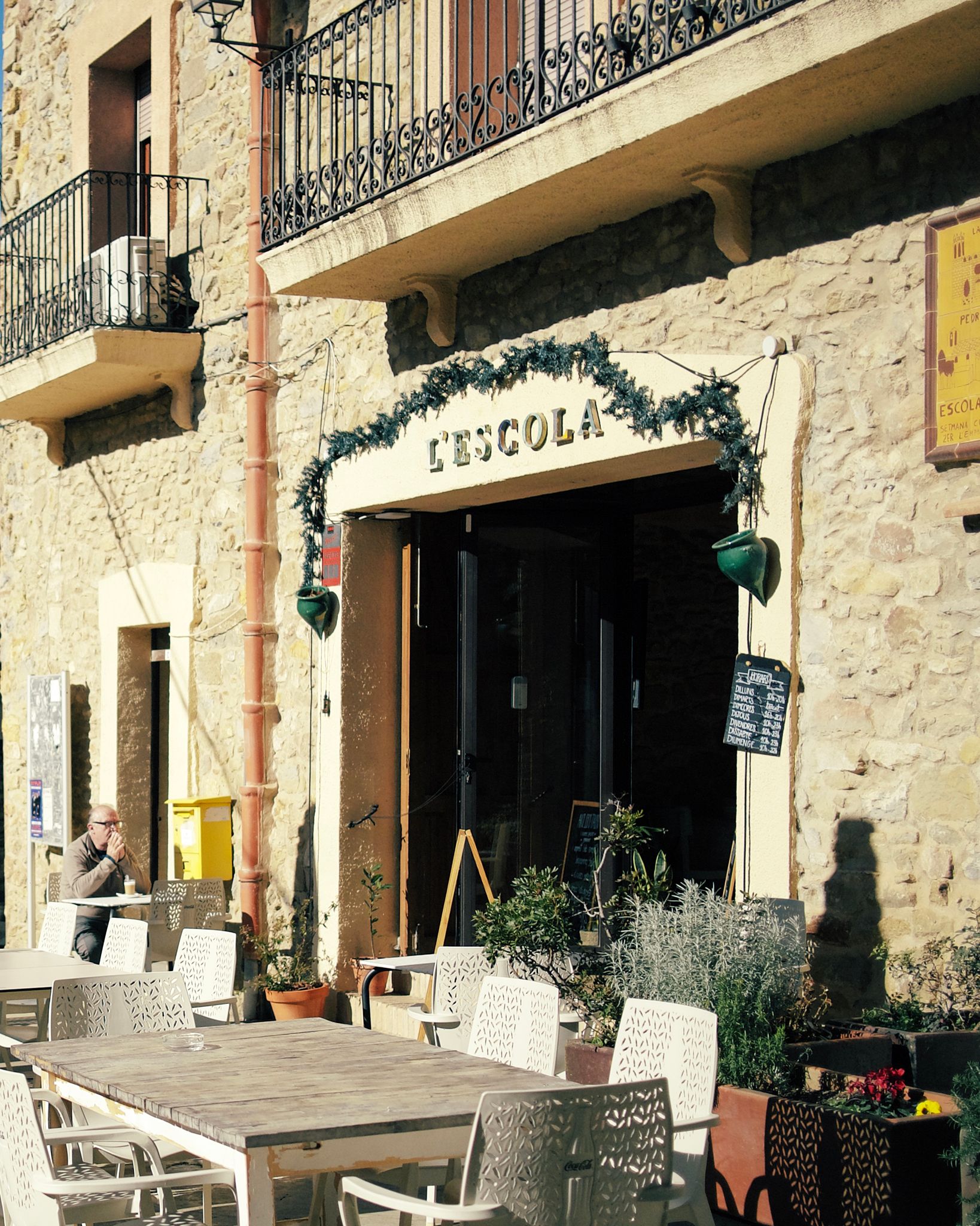 Full size image for Lunch @ L'Escola